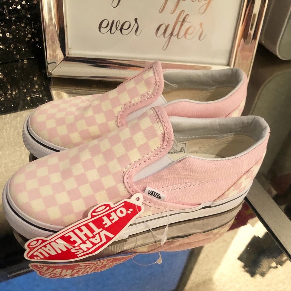 Vans - Picture 2 of 4